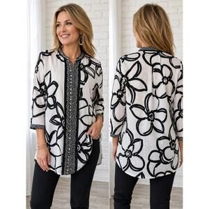Laura Ashley Women’s Linen Tunic Top Size L Black White Floral Button Front